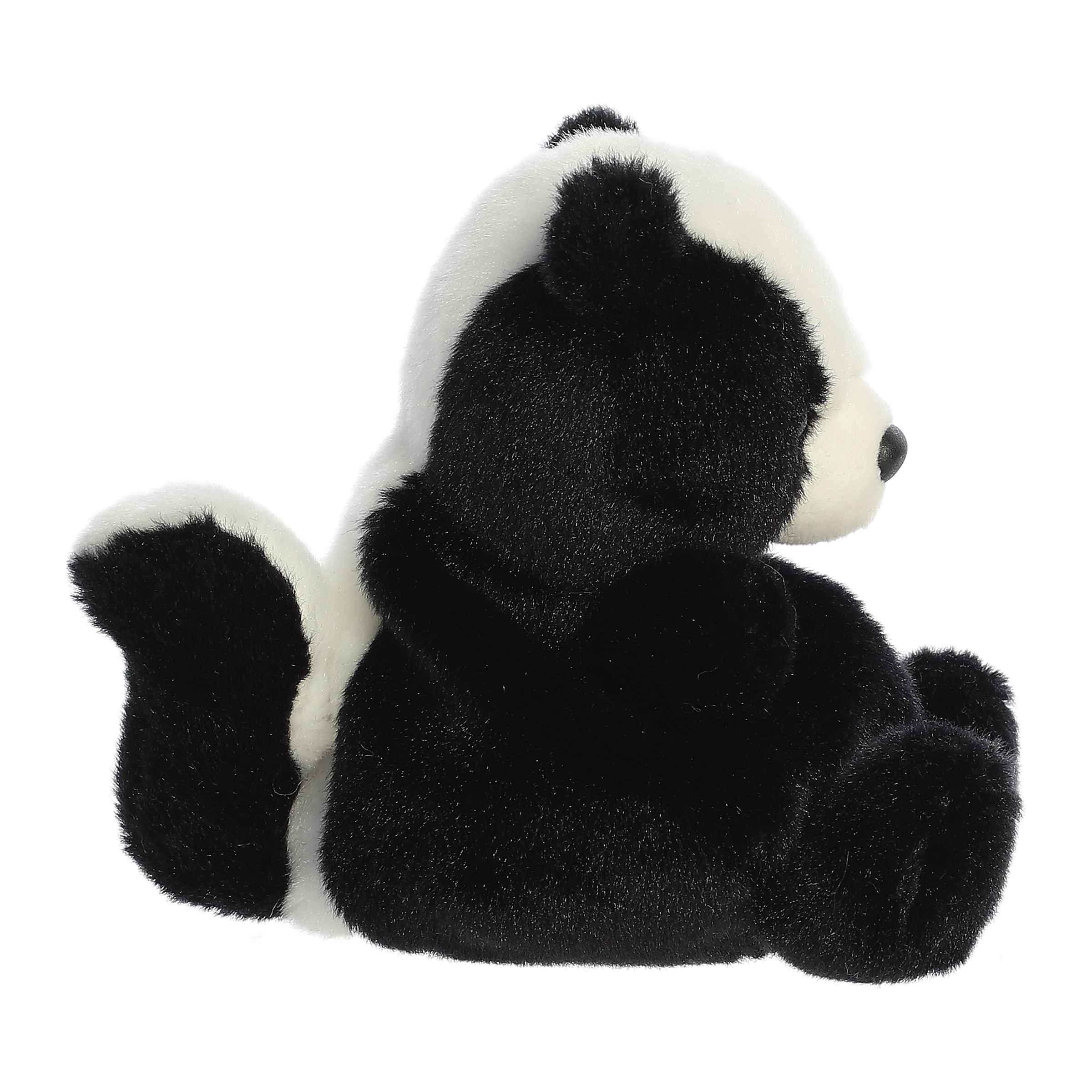 Scout Skunk | Aurora Palm Pals