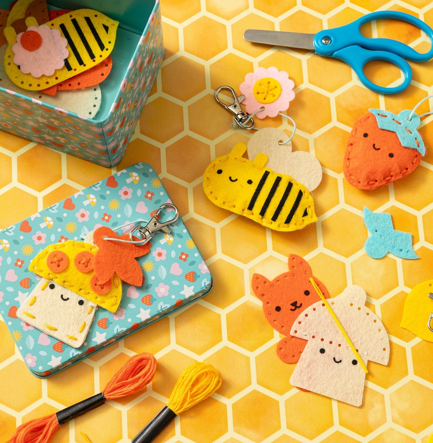 Bag Charm Pals Mini Craft Kit | Petit Collage