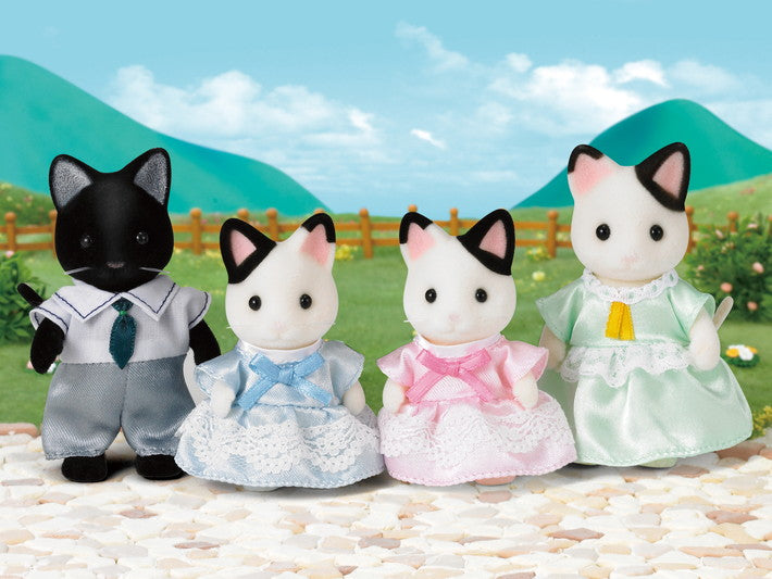 Calico Critters | Tuxedo Cat Family